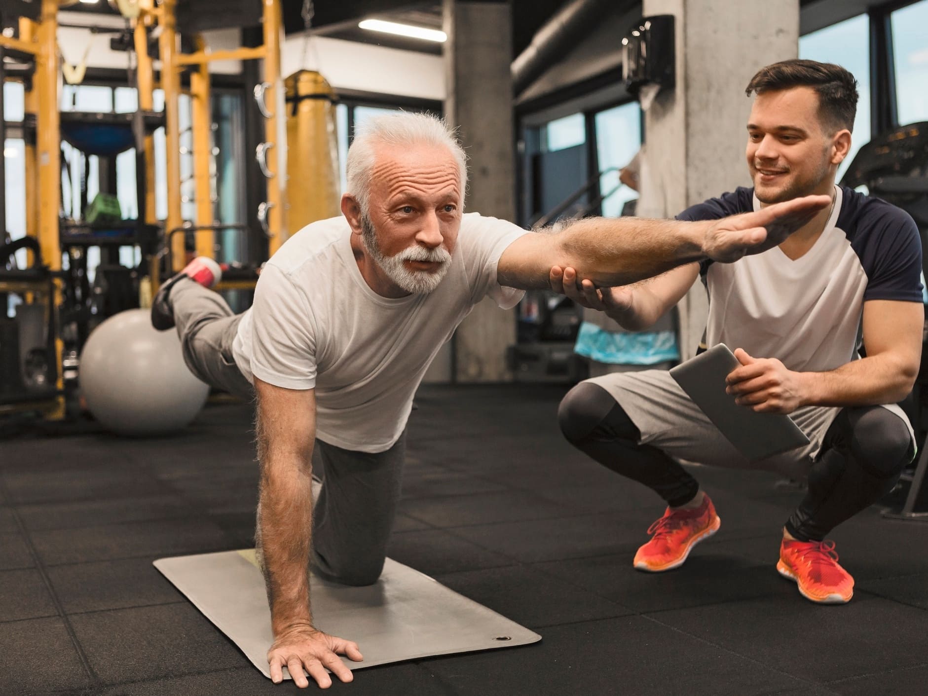Os benefícios da musculação na prevenção de problemas articulares.